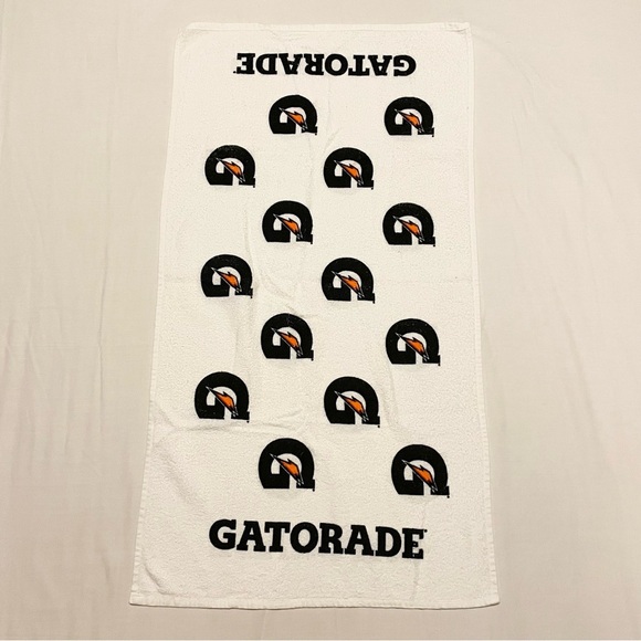 Gatorade Sports Towel Gym Double Sided Towel - Picture 1 of 16